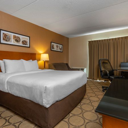 Comfort Inn Pickering Eksteriør bilde