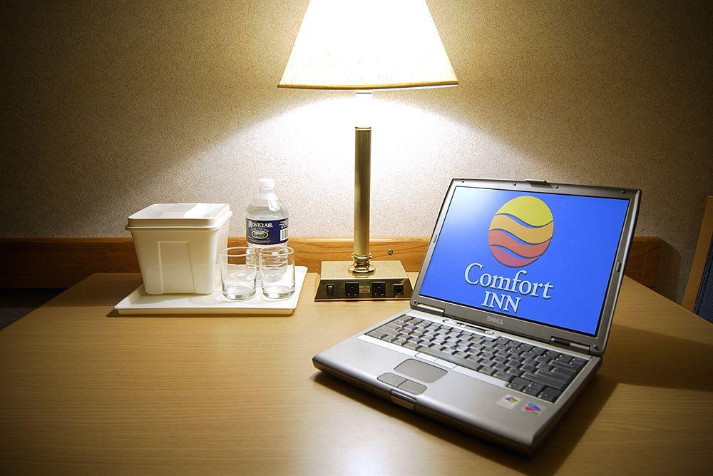 Comfort Inn Pickering Eksteriør bilde