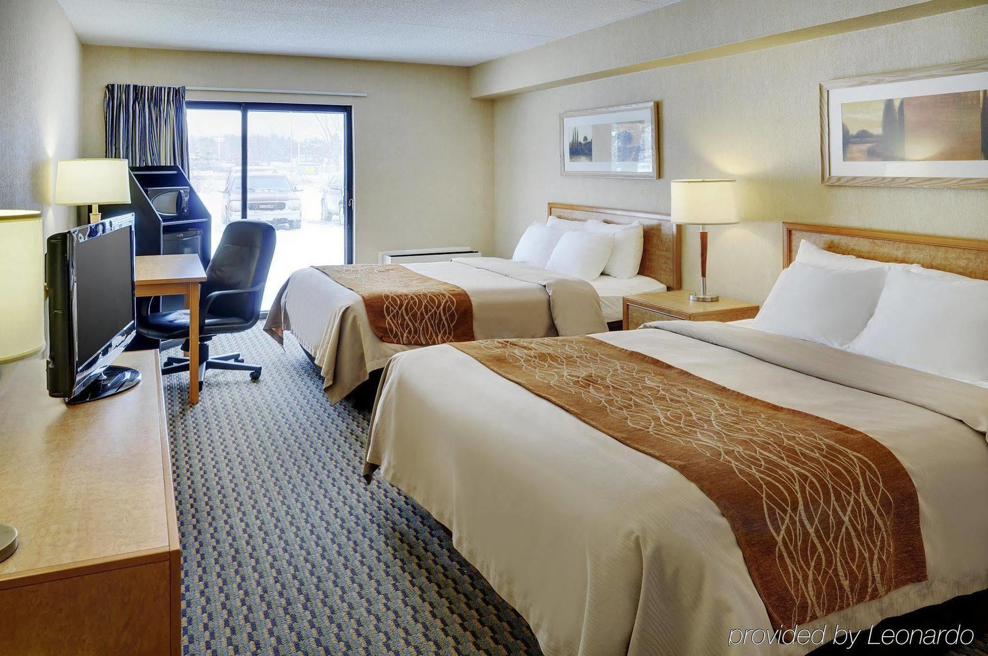 Comfort Inn Pickering Eksteriør bilde