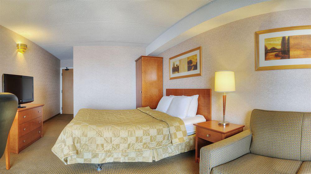 Comfort Inn Pickering Eksteriør bilde